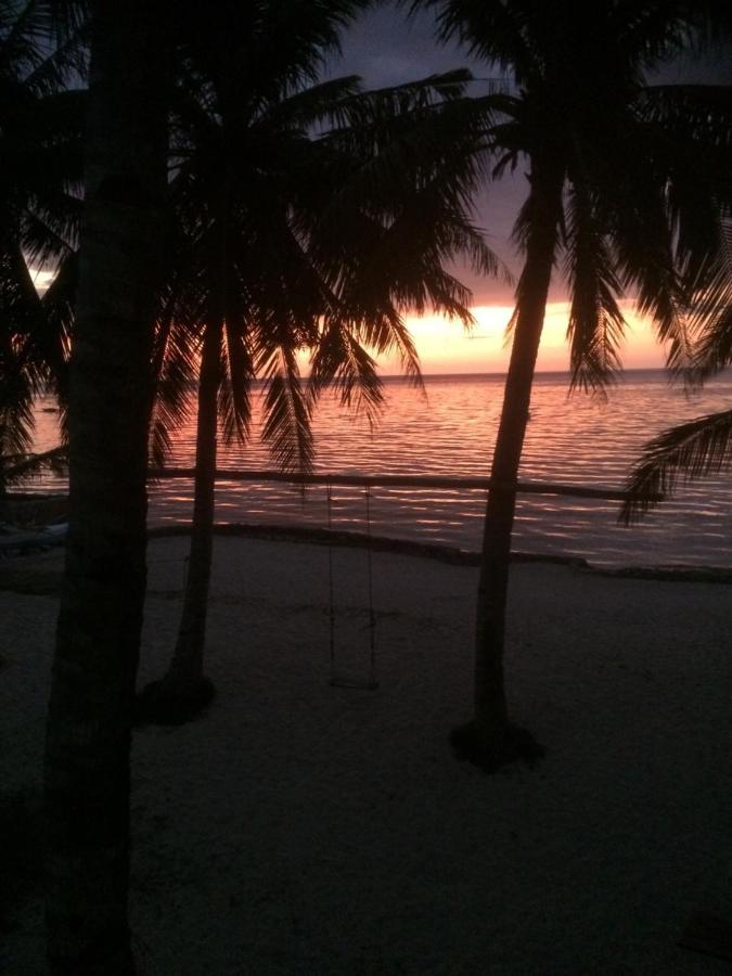 We Call It Rainbow Paradise Hotell Daanbantayan Eksteriør bilde